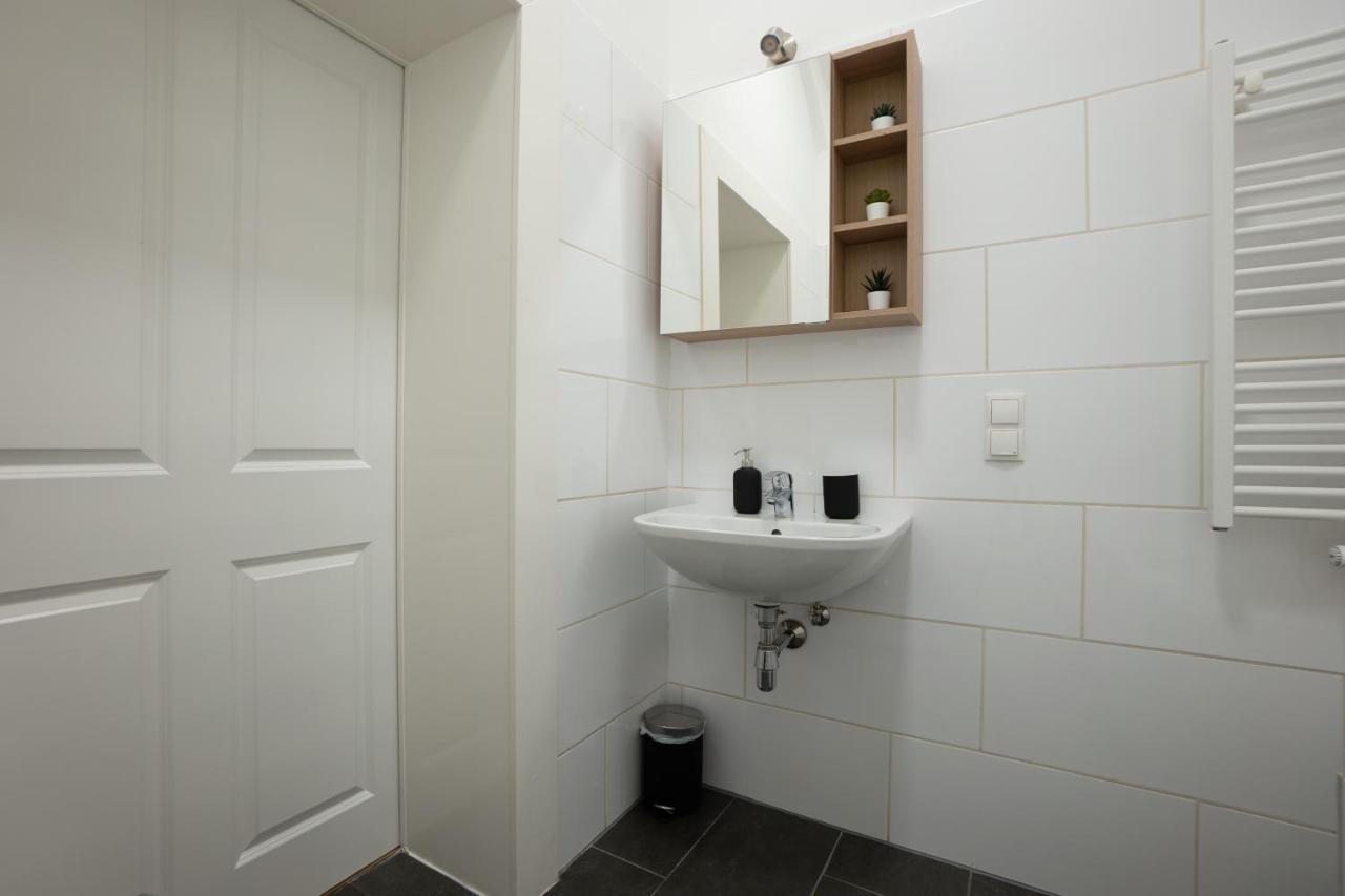 Modern Hotel-Styled Apartment In The Second District Of Vienna. Екстериор снимка