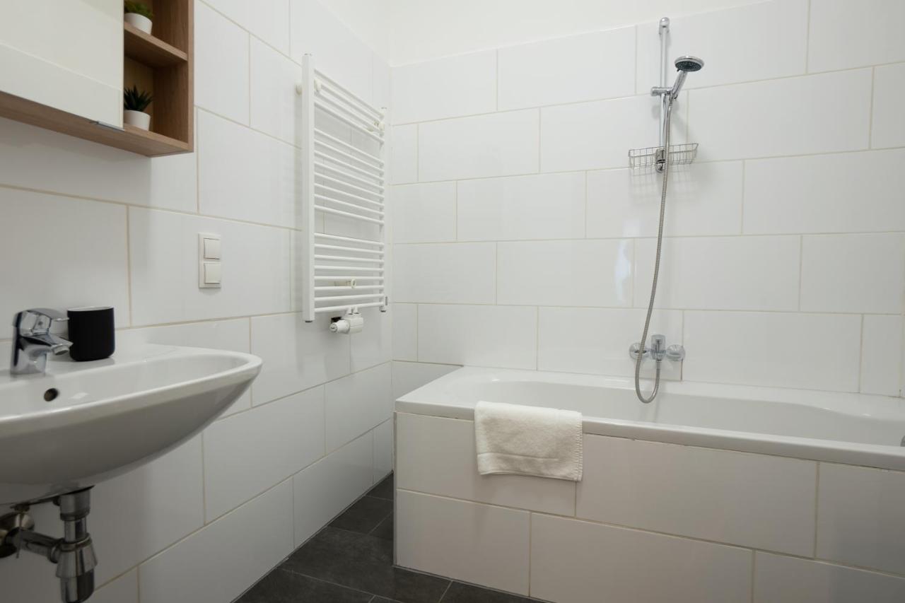 Modern Hotel-Styled Apartment In The Second District Of Vienna. Екстериор снимка