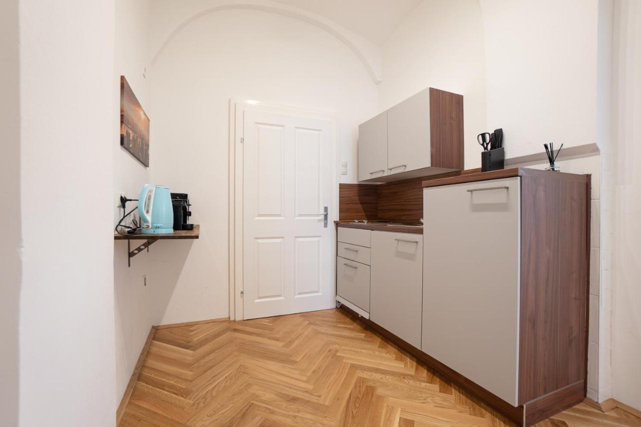 Modern Hotel-Styled Apartment In The Second District Of Vienna. Екстериор снимка